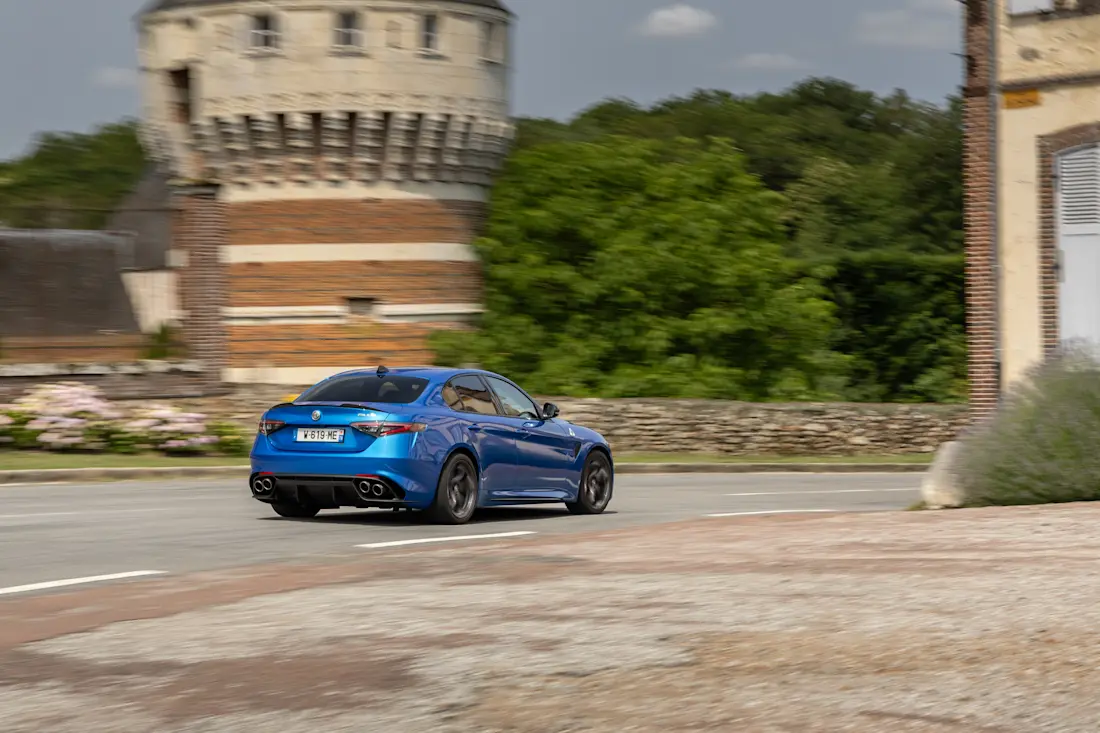Alfa Romeo Giulia Quadrifoglio 3