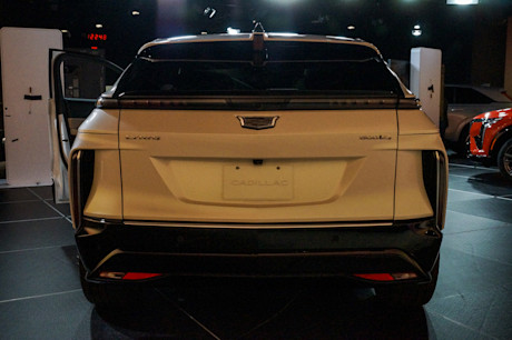 Editorial 2025 cadillac lyriq preview jv 241003 4