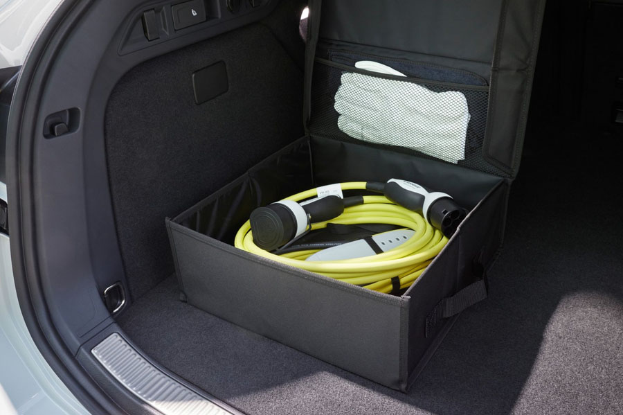 Volkswagen-Passat_Variant-2024-1600-27.jpg