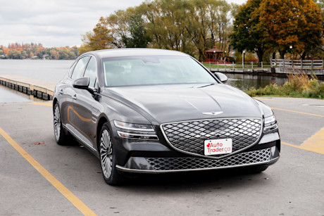 Editorial 2023 genesis electrified g80 prestige 04 jm