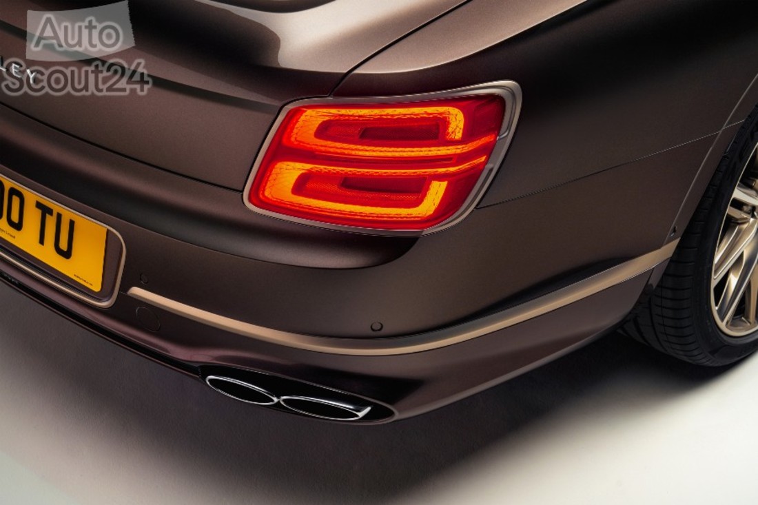 Flying Spur Odyssean Edition - 7 (2).jpg