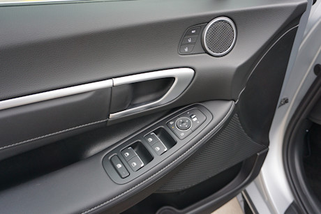 2026 Hyundai Sonata Hybrid Review + Video Image
