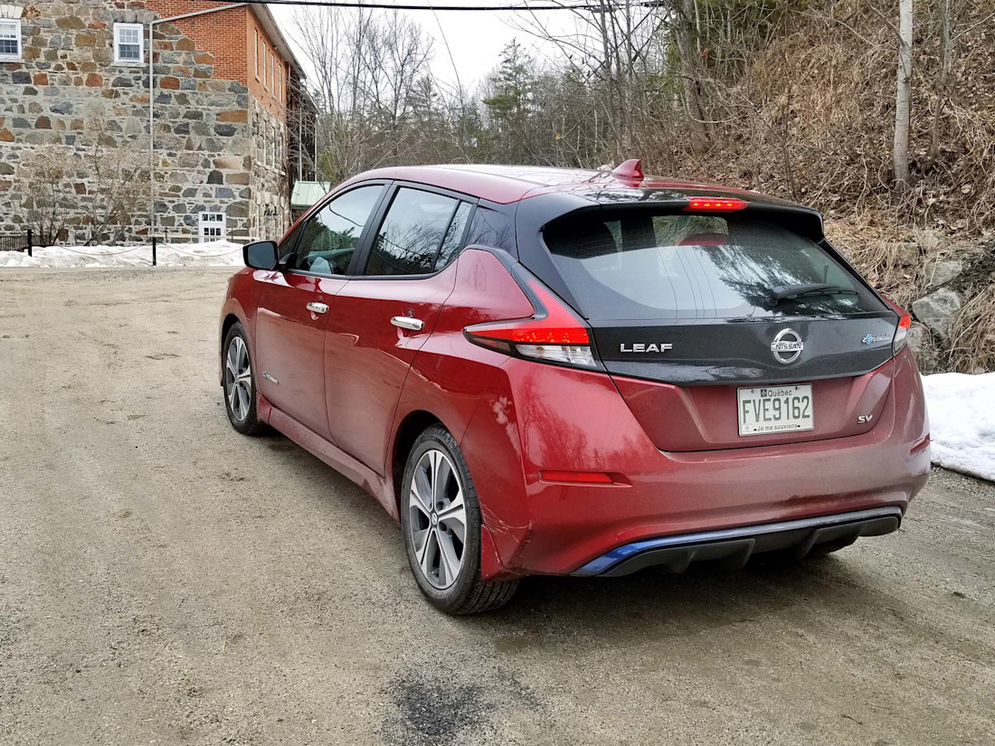 Editorial 2018 nissan leaf 05 sw