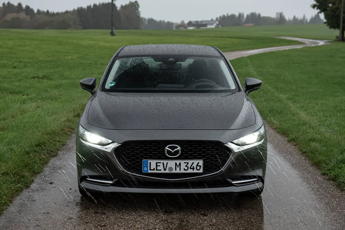 Mazda3-Fastback-Front Mazda3-Fastback-Front