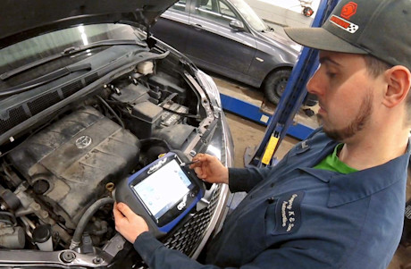 Editorial mechanic obd2 reader