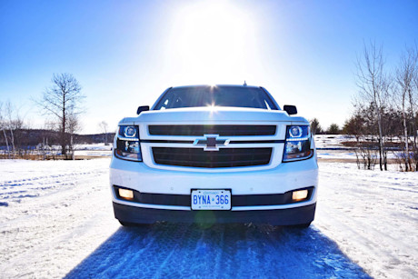 Editorial 2018 chevrolet tahoe 4wd premiere 01 jp