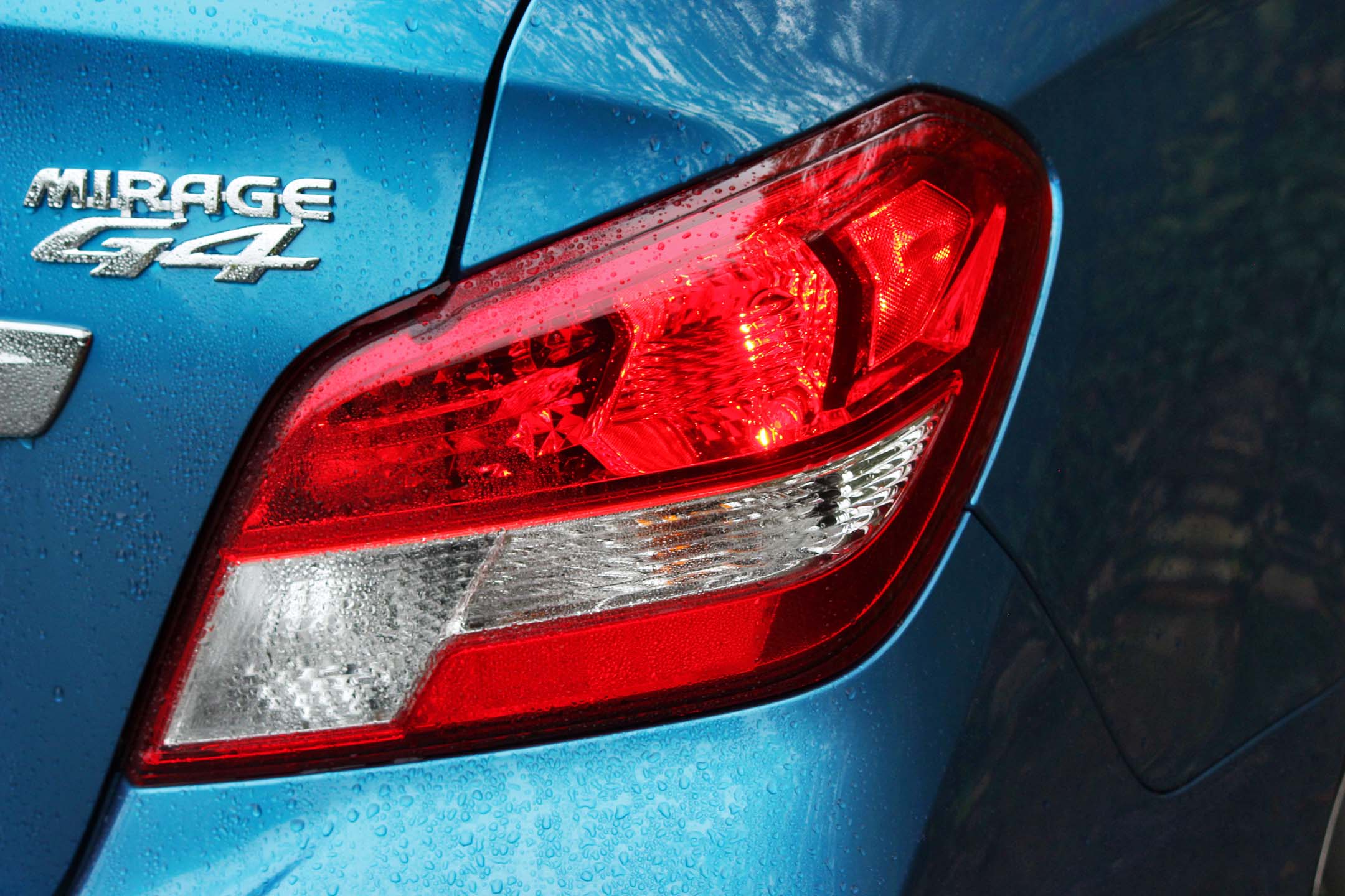 2017 Mitsubishi Mirage G4 Test Drive Review - AutoTrader.ca