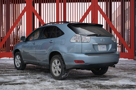 Editorial 2025 lexus rx vs 2005 lexus rx comp di 250304 16