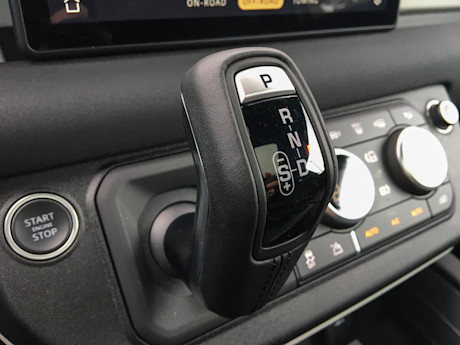 Land Rover Defender 90 P400 X-Dynamic 2021 : essai routier Image