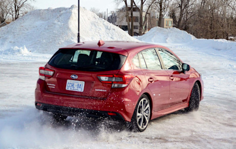 Mazda3 Sport AWD contre Subaru Impreza 2020 : match comparatif Image