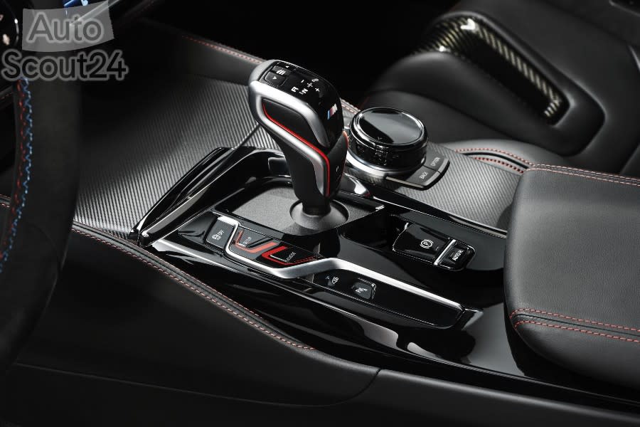 P90411366_highRes_the-new-bmw-m5-cs-st (2).jpg