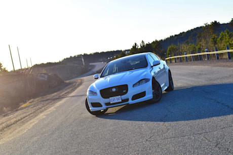 Editorial 2018 jaguar xjr 575 11 jp