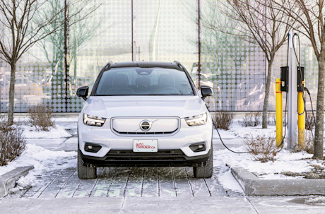 Editorial 2021 volvo xc40 recharge p8 awd 01 jw