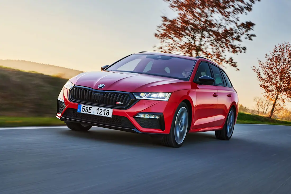 Skoda octavia rs 10-1920x1281