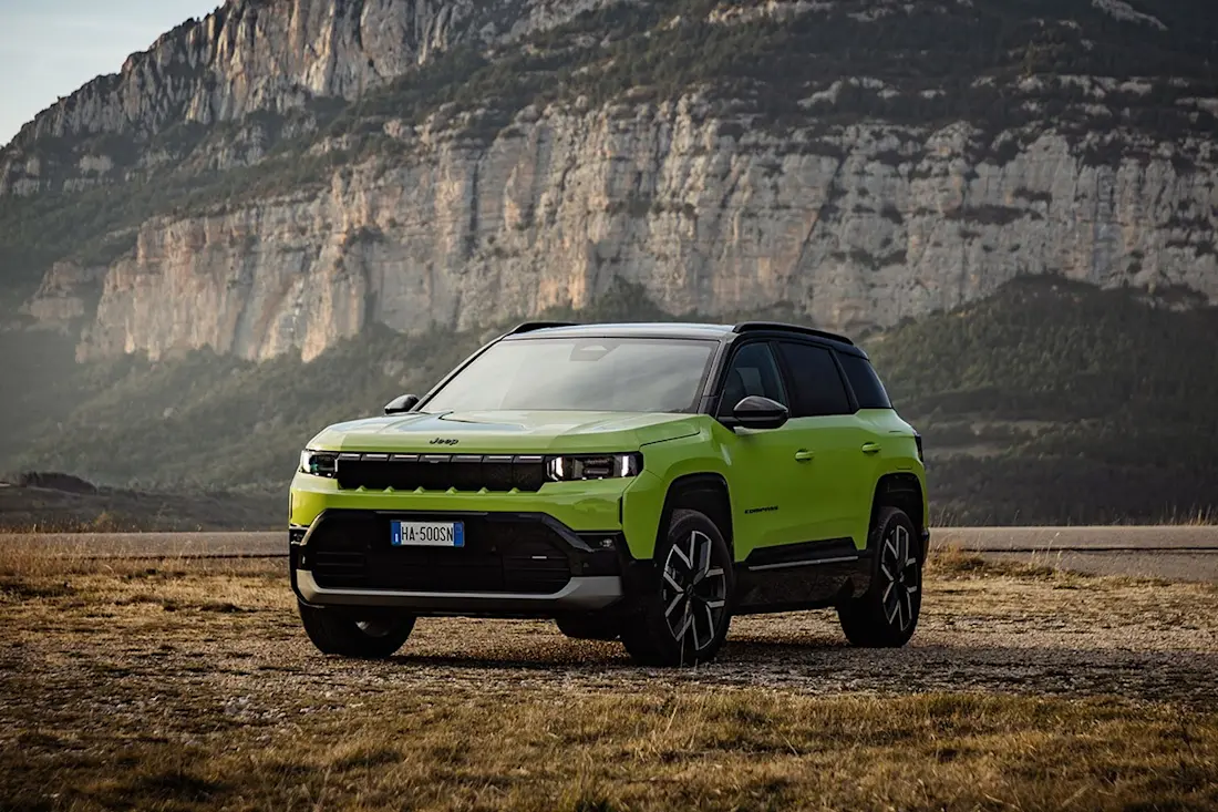 BEBE20251127 Jeep Compass 01