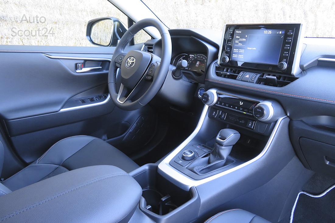 toyota rav 4 hybrid 14.JPG