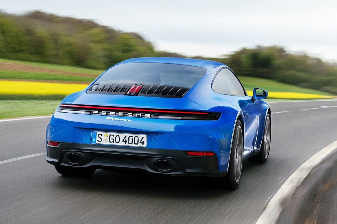 Porsche-911_Carrera-2025-1600-02.jpg