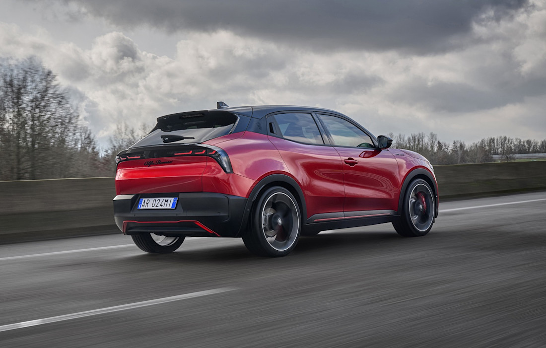 alfa-romeo-junior-rot-hinten