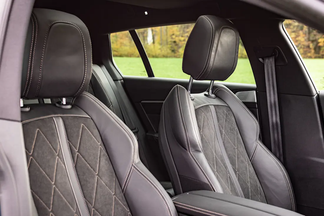 Peugeot-508-SW-Seats