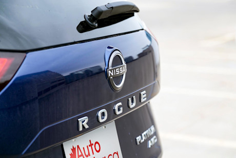 Editorial 2022 nissan rogue platinum awd 10 jw