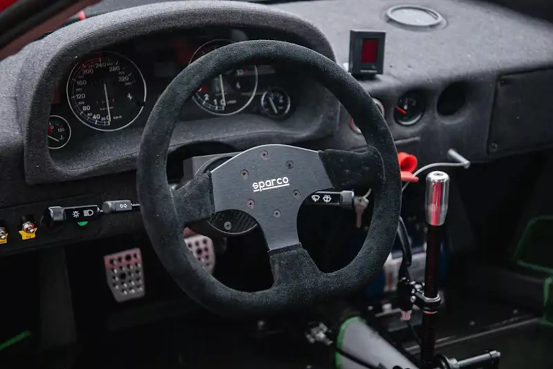 Ferrari-F40-V12-GTR-Simpson-1992 (2).jpg