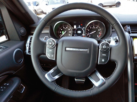 Editorial 2017 land rover discovery 31 jb