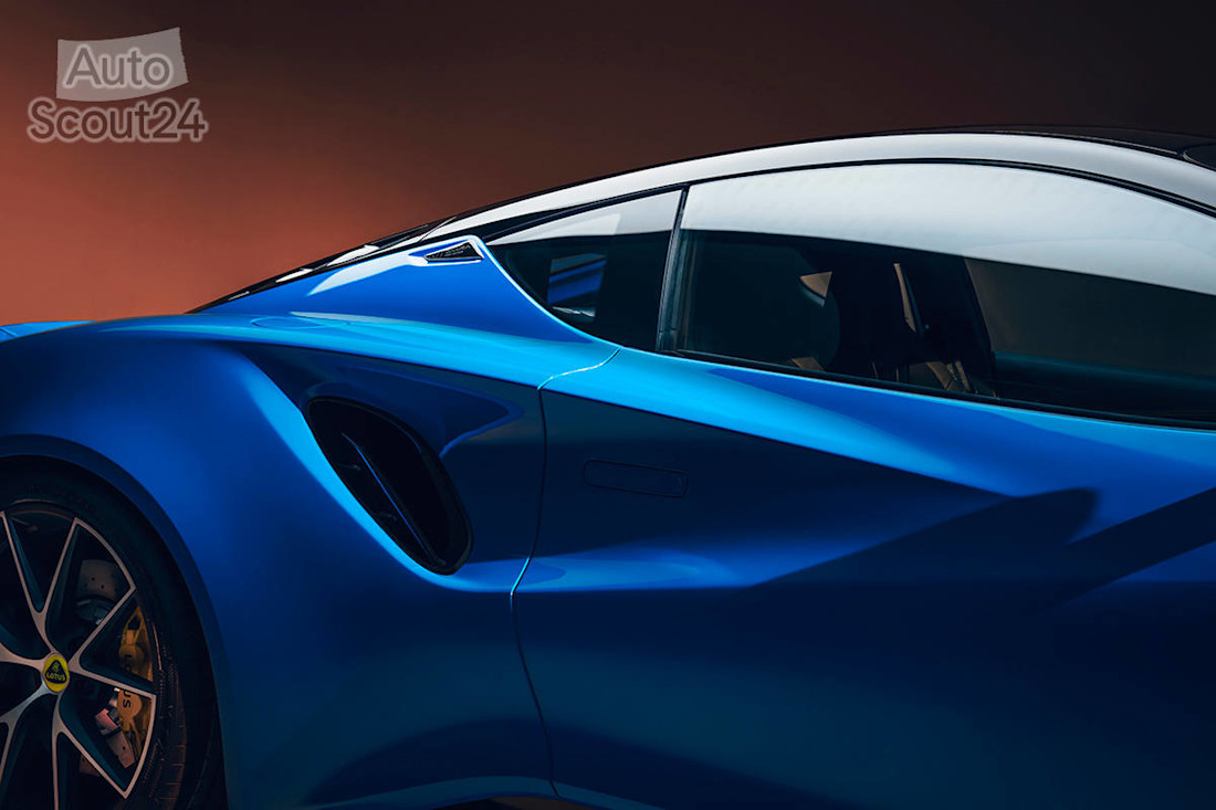 Lotus emira 2021 (12).jpg