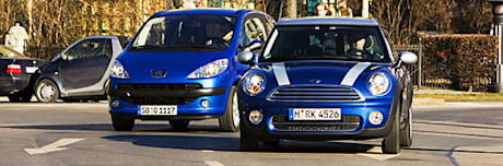 Test comparatif: Mini Clubman vs. Peugeot 1007 – Chouette sûrement, mais pratique ?