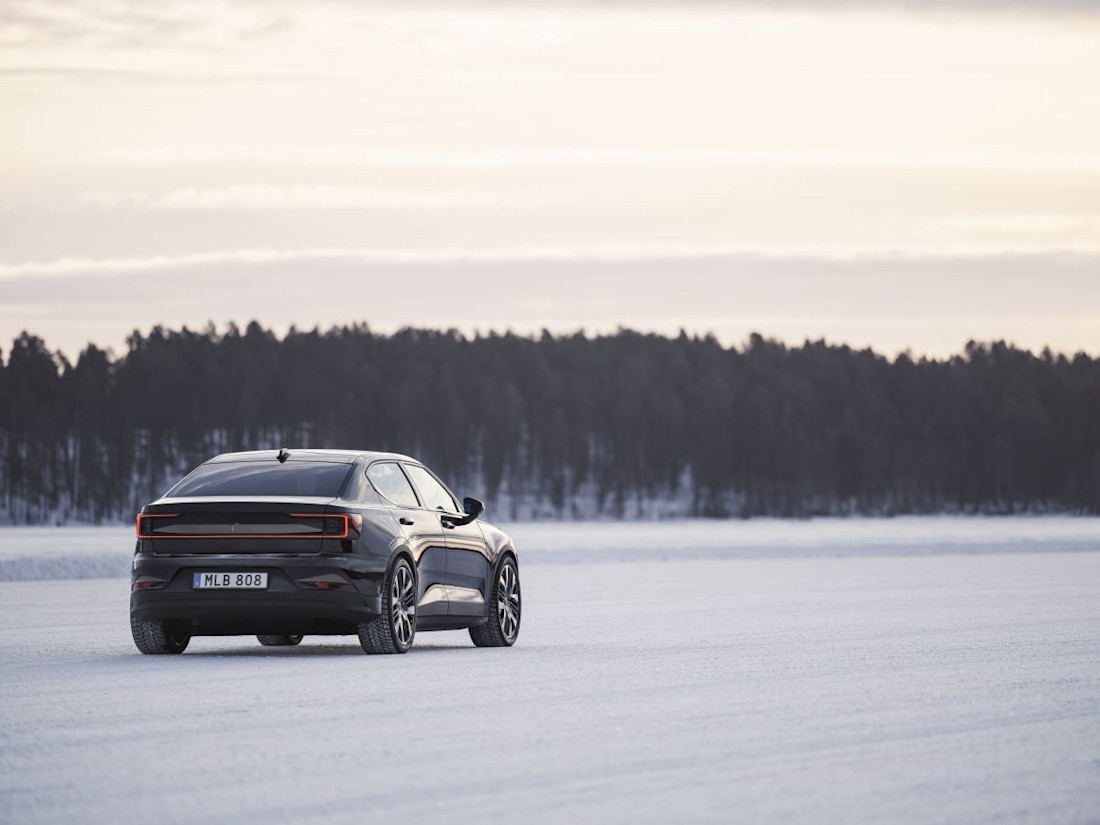 676931_20231115_Polestar_2_MY24