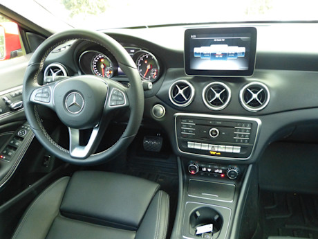 Editorial 2017 mercedes benz cla250 jb 17