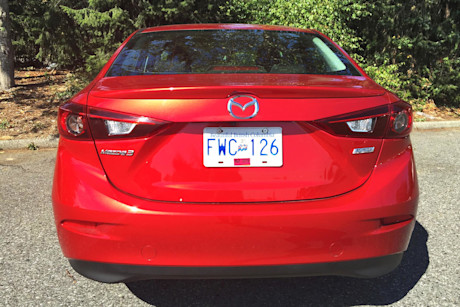 Editorial 2015 mazda3 gs gw 09