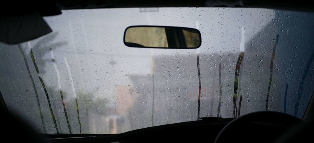 Vocht in de auto verwijderen, zo doe je dat