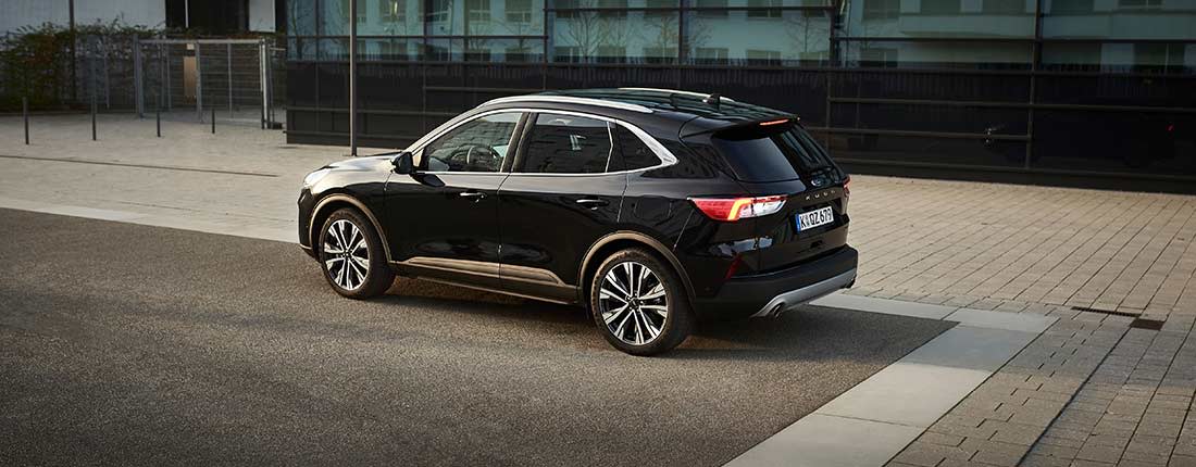 ford-kuga-hybrid-l-03