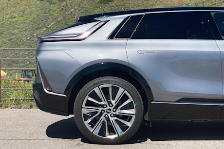 Editorial 2023 cadillac lyriq 12 ct