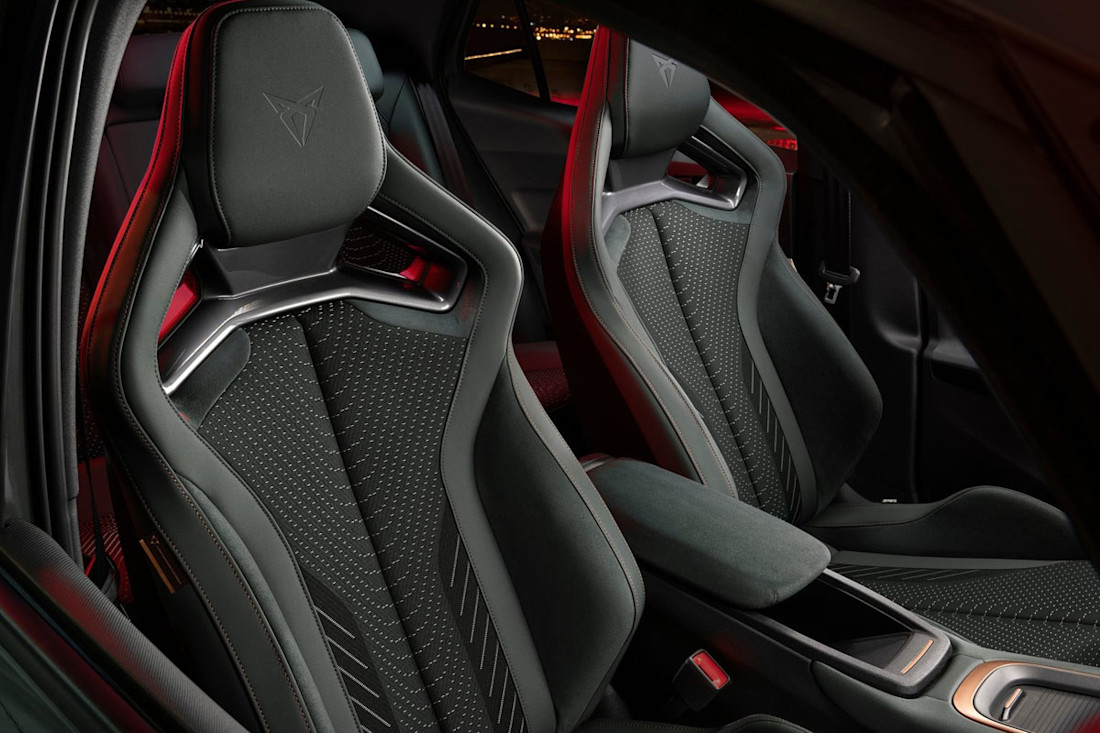 Cupra-Born_VZ-2024-asientos.jpg