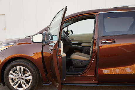 Editorial 2024 toyota sienna td jk 240702 16