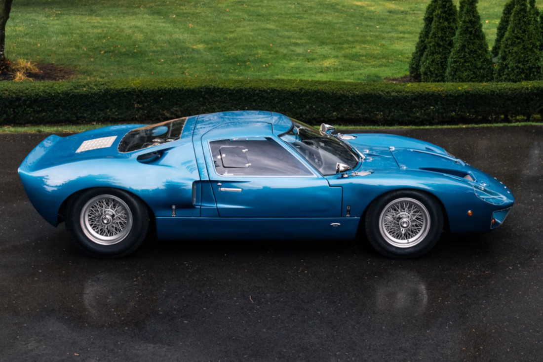 Ford-GT40-MkI-11966-autoscout24 (17).jpg