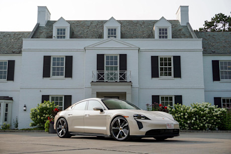 Editorial 2023 porsche taycan gts 230927 06 di