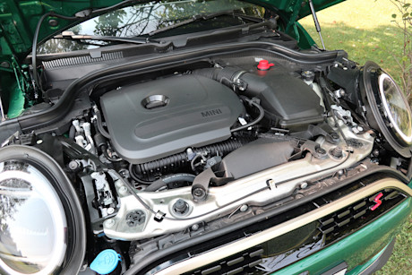 2025 Mini Cooper S 5 Door Review Body Image