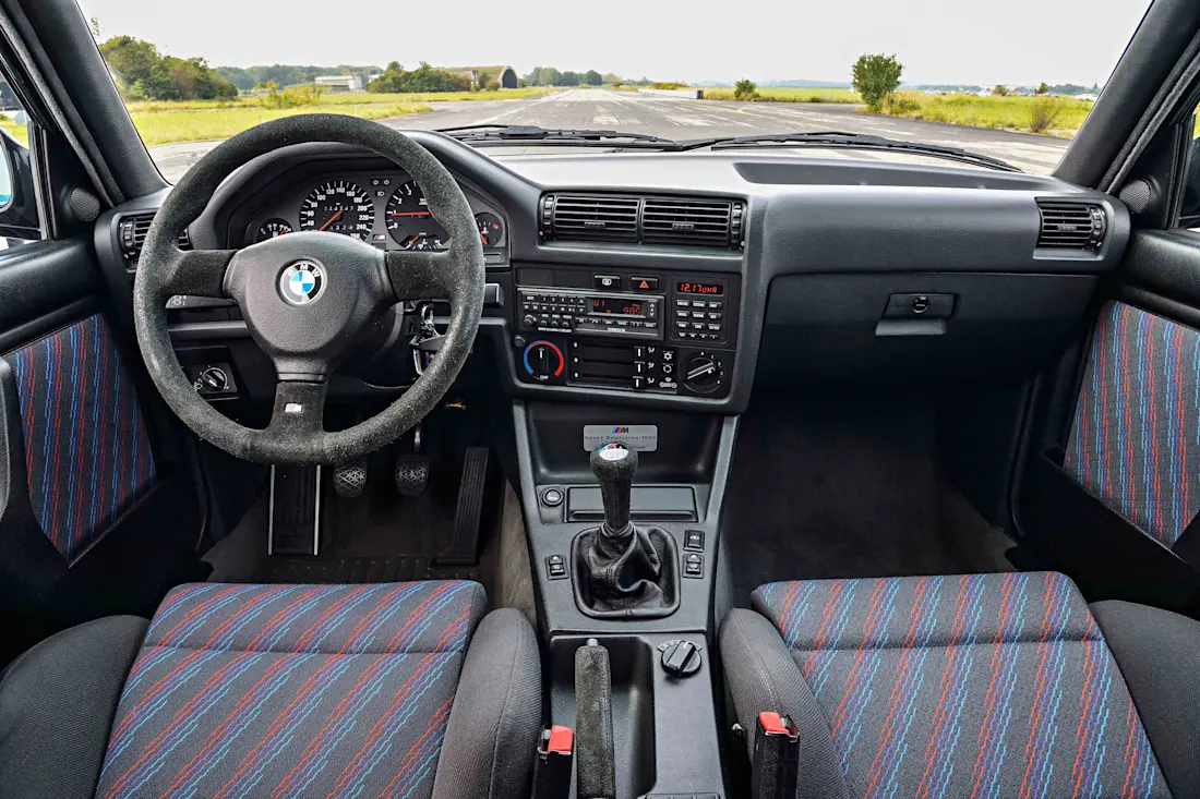 BMW M3 Sport Evolution (E30) 1990 - Foto Interni