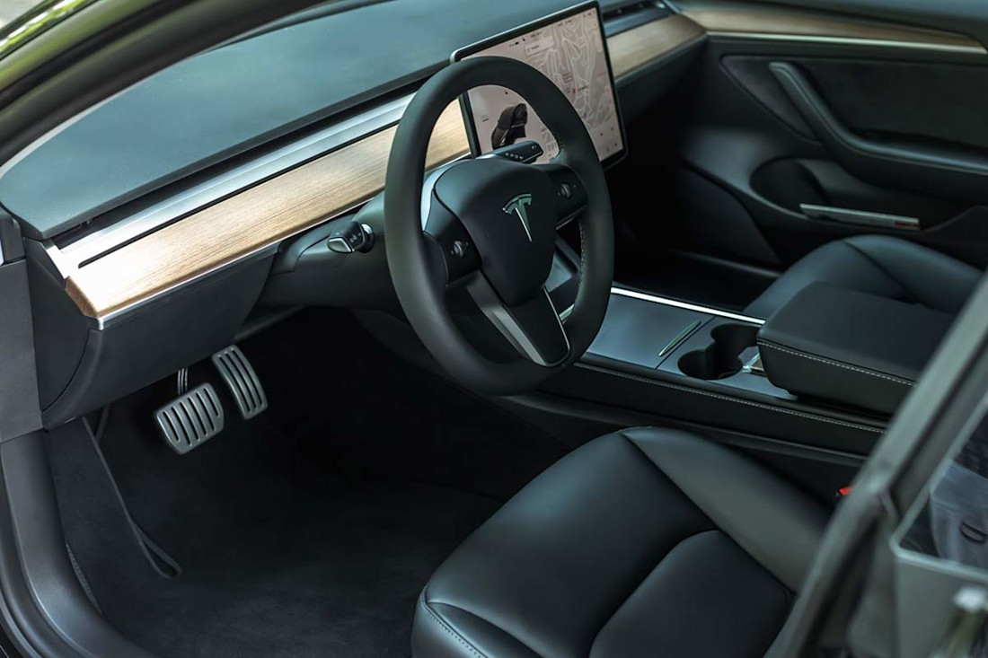 Tesla model 3 tuneado Manhart (13).jpg