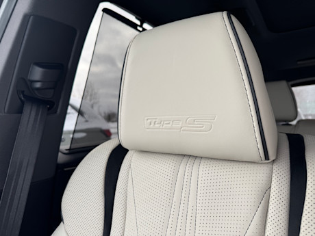 2026 Acura MDX Review Body Image