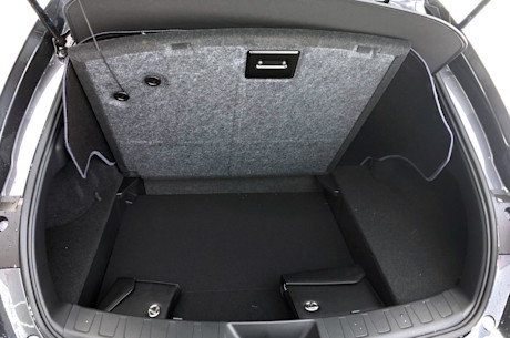 Lexus UX 250h 2022 : essai routier Image