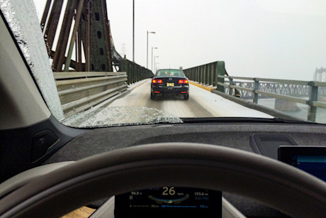 Editorial b03 2016 bmw i3 on highway db