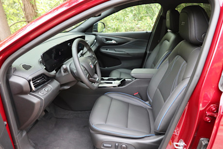Editorial 2024 buick envista st fd 230711 17 jm