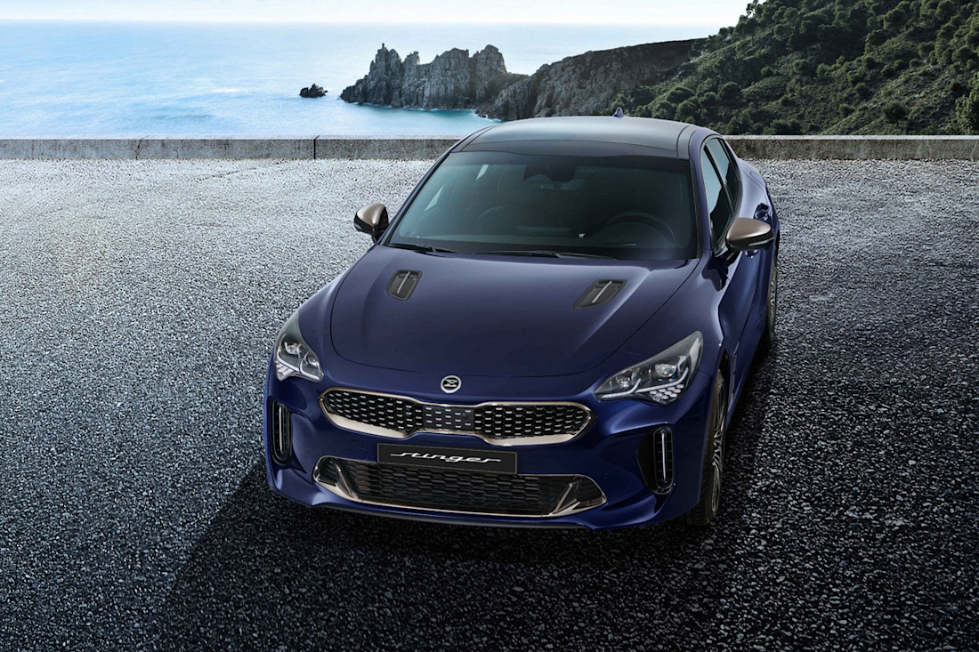 2021-Kia-Stinger-1.jpg