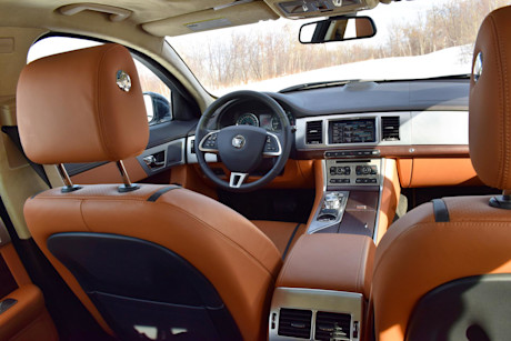 Editorial 2015 jaguar xf 30 awd jp 07