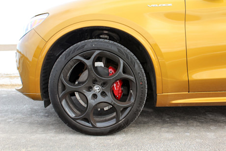 Editorial 2022 alfa romeo stelvio veloce 06 pb