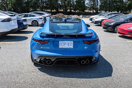 Editorial 2018 jaguar f type svr coupe 09 bm