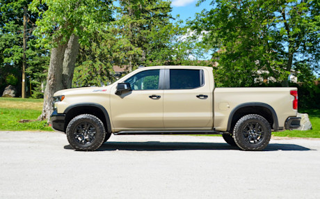 Chevrolet Silverado ZR2 2022 : essai routier Image